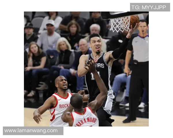 11月11日NBA常规赛精彩对决马刺队挑战火箭队全力争胜 11月11日NBA常规赛精彩对决马刺队挑战火箭队全力争胜